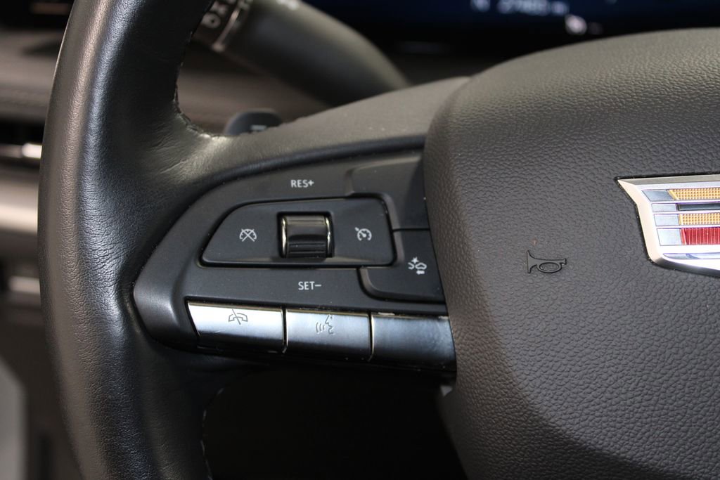 Used 2024 Cadillac XT4 Premium Luxury image 35