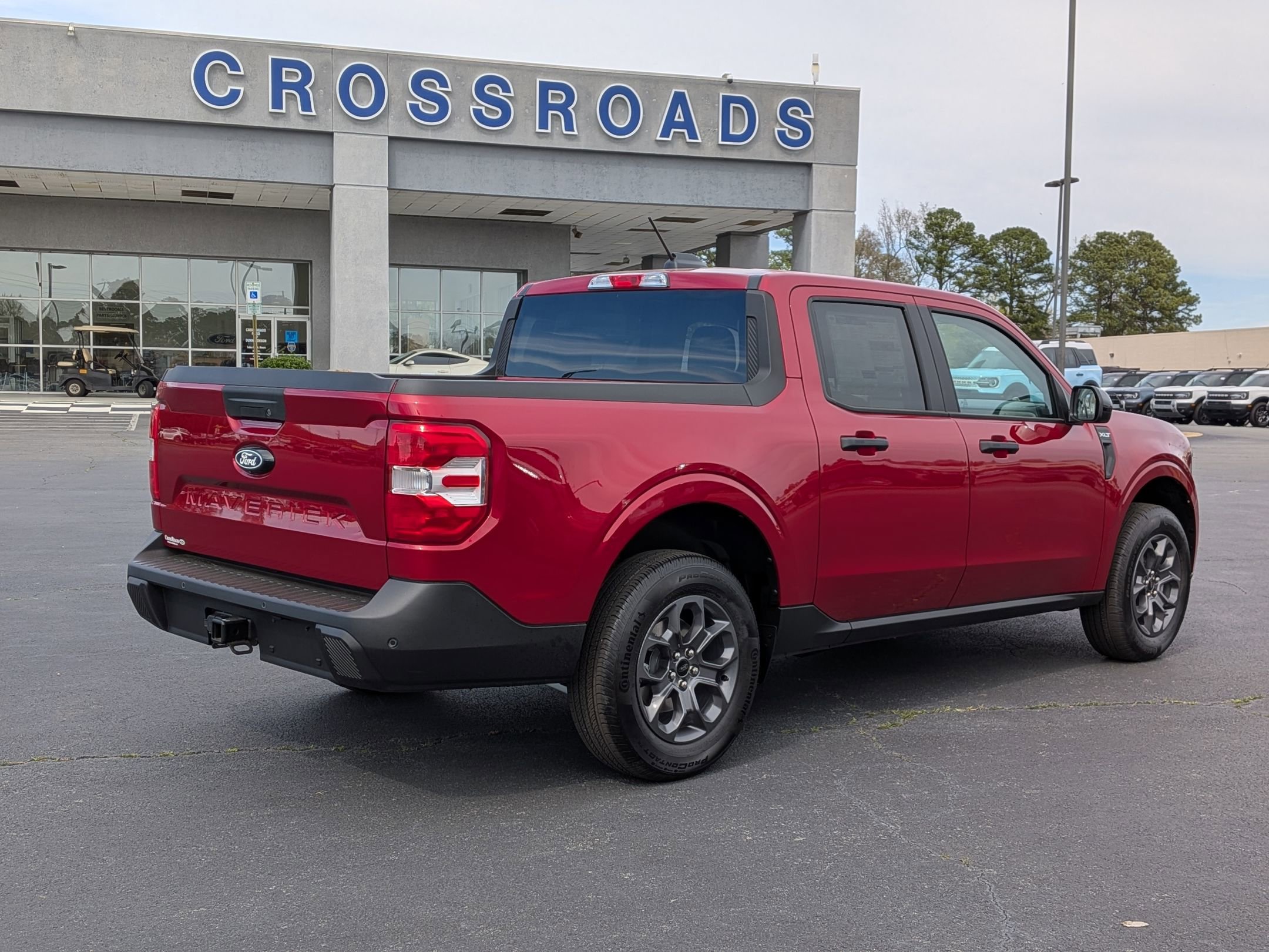New 2026 Ford Maverick XLT w/ XLT Luxury Package AWD/4WD image 2