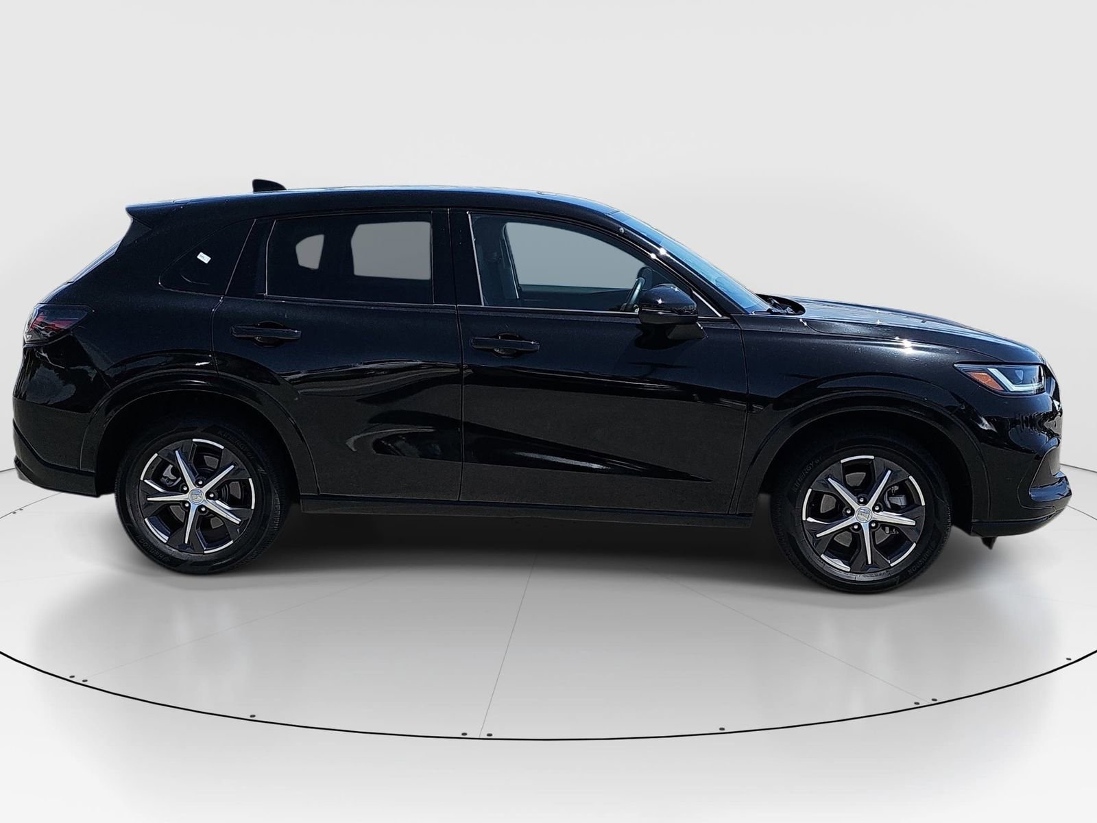 Certified 2024 Honda HR-V EX-L image 4