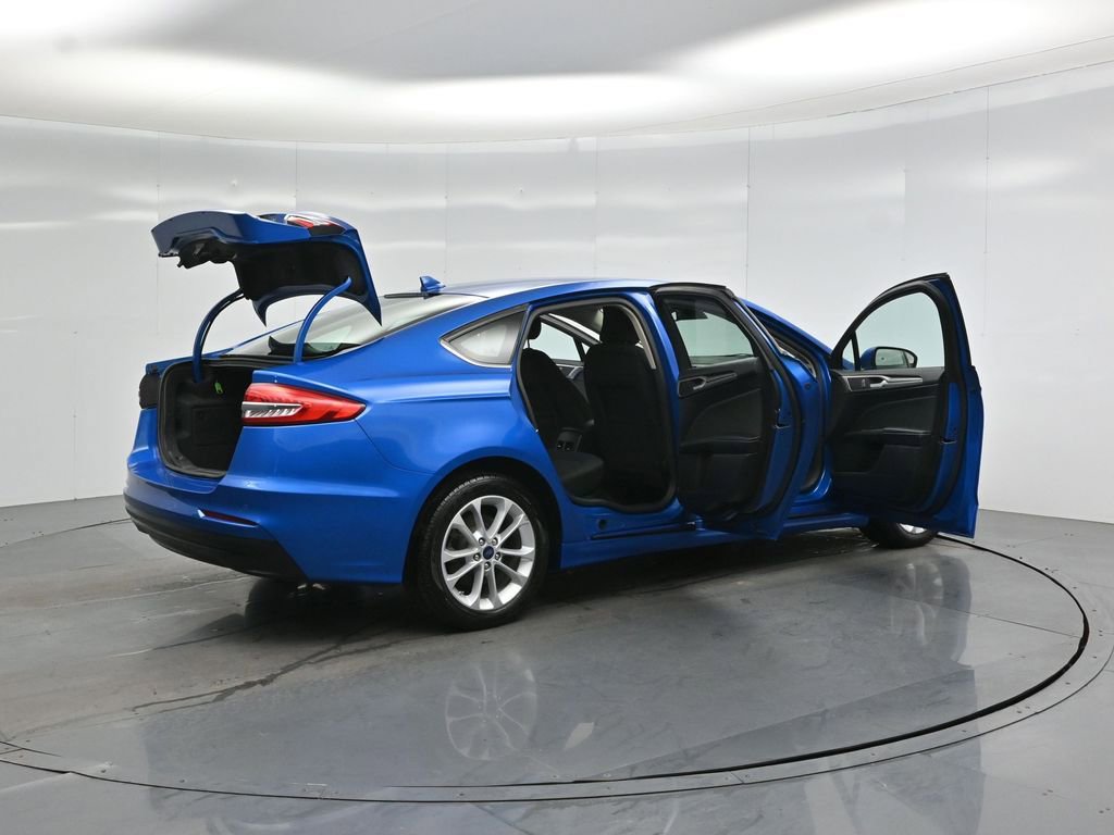 Certified 2019 Ford Fusion SE FWD image 5
