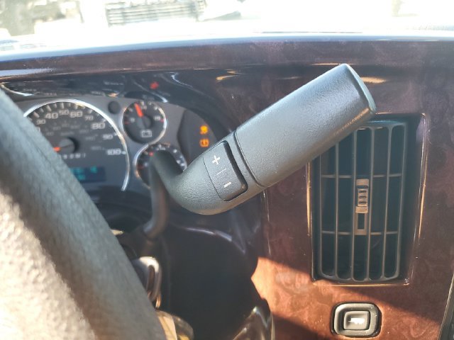 Used 2010 Chevrolet Express 3500 LT w/ LT Preferred Equipment Group RWD image 23