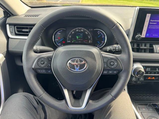 Certified 2023 Toyota RAV4 XLE w/ XLE Grade Weather Package AWD/4WD image 18
