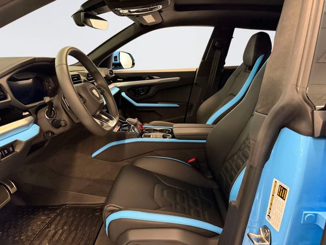 Used 2025 Lamborghini Urus SE AWD/4WD image 17