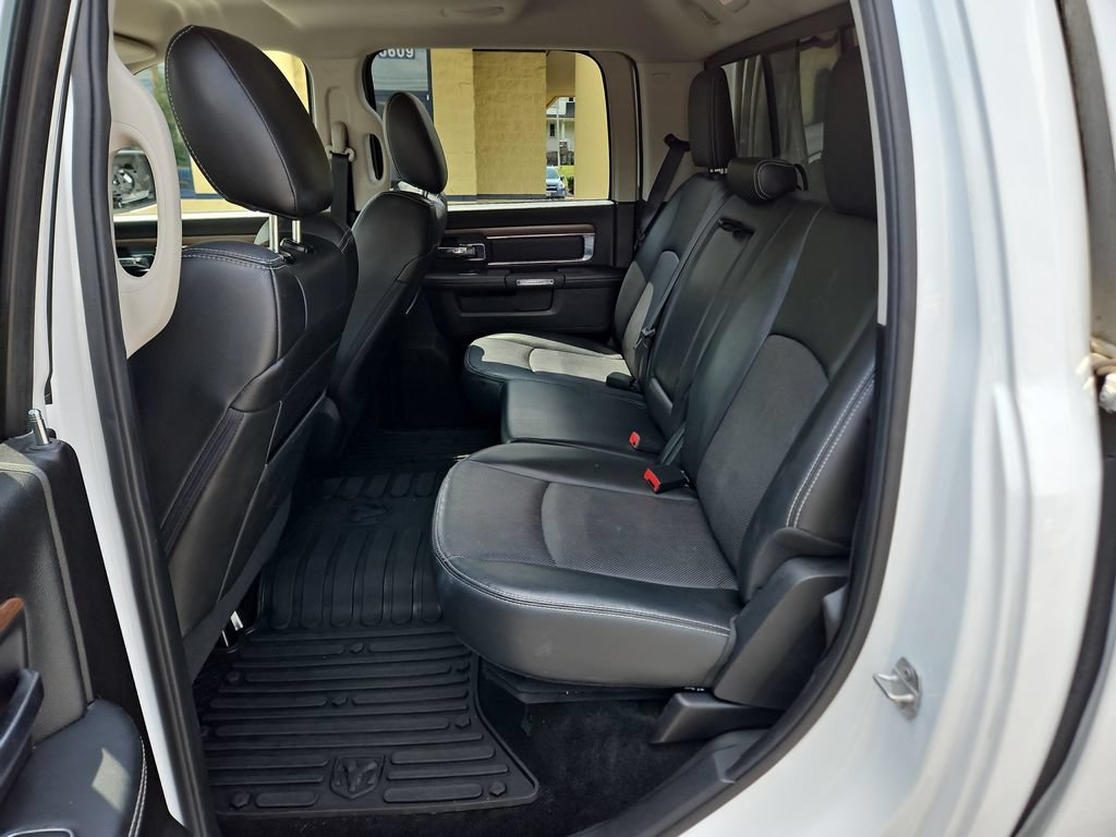 Used 2014 RAM 1500 Laramie w/ Convenience Group AWD/4WD image 24
