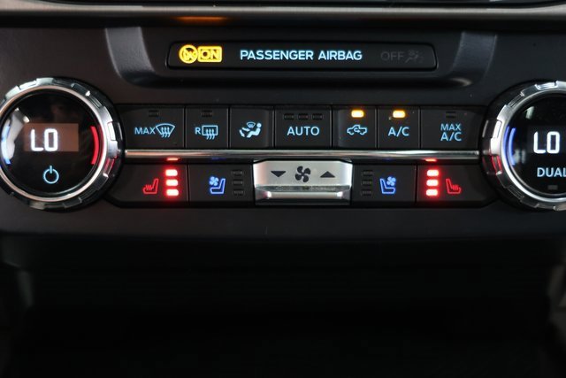 Used 2022 Ford F350 Platinum w/ Tremor Off-Road Package image 86