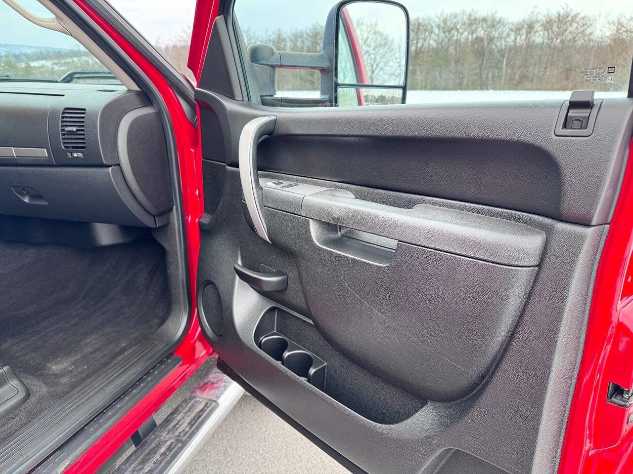 Used 2011 Chevrolet Silverado 2500 LT w/ Interior Plus Package image 16