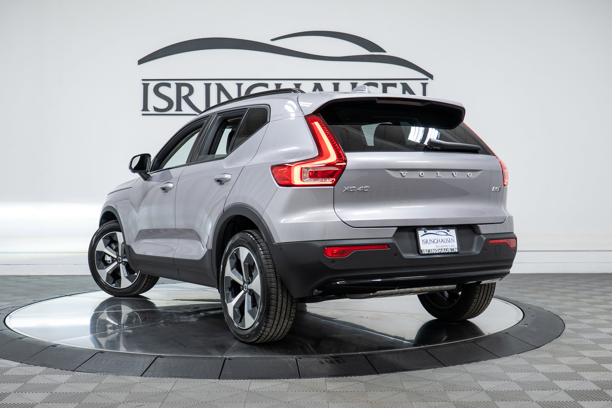 New 2026 Volvo XC40 B5 Plus w/ Protection Package Premier image 28
