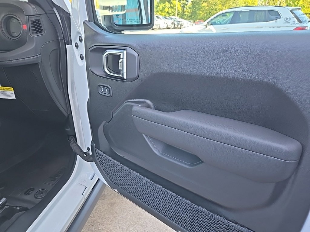 New 2025 Jeep Wrangler Unlimited Rubicon image 73