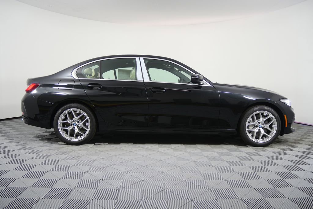 Used 2026 BMW 330i Sedan RWD image 2