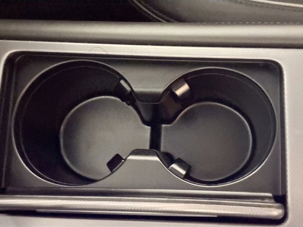 Used 2015 Hyundai Genesis 3.8 image 15