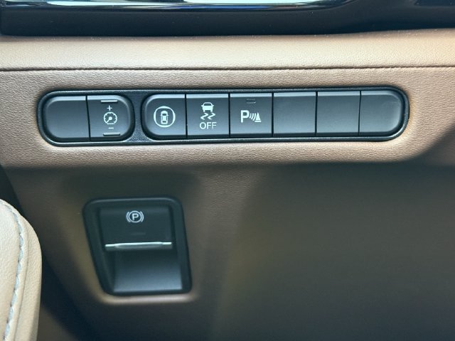 Used 2025 Acura MDX w/ Technology Package FWD image 22