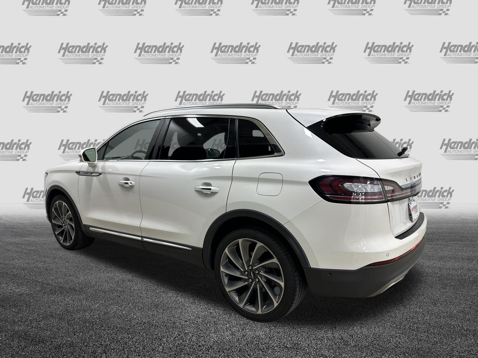 Used 2020 Lincoln Nautilus Reserve w/ Equipment Group 201A AWD/4WD image 8