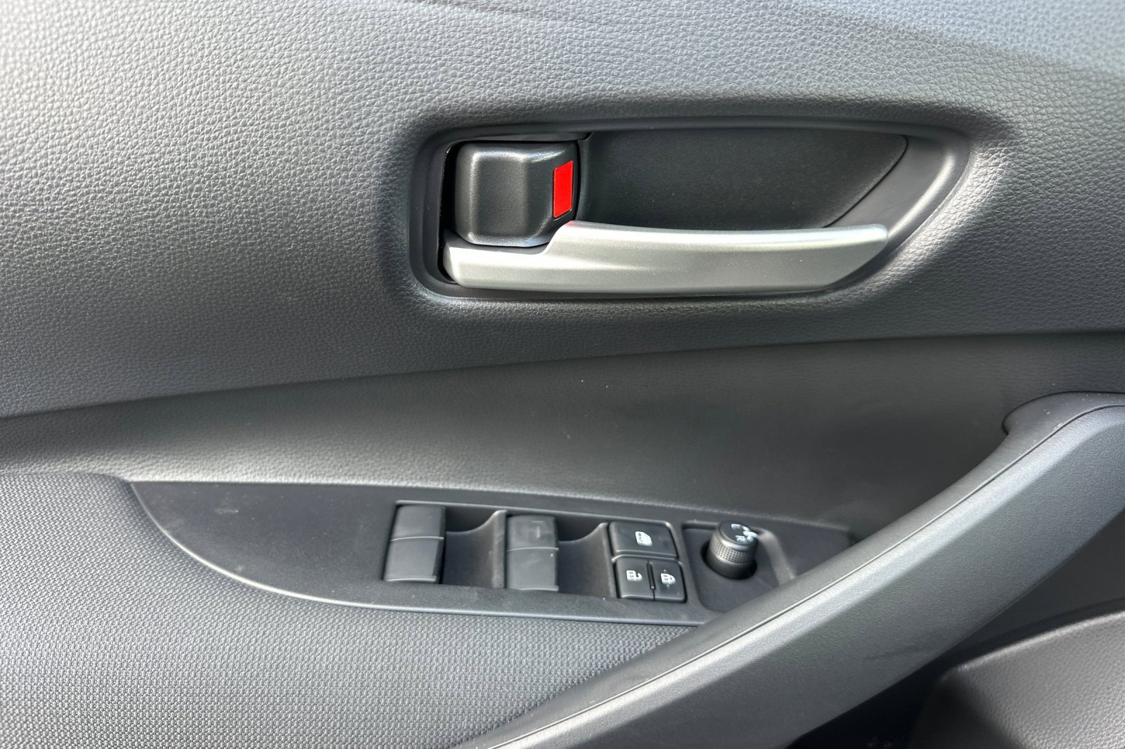 New 2026 Toyota Corolla SE w/ SE Premium Package image 8