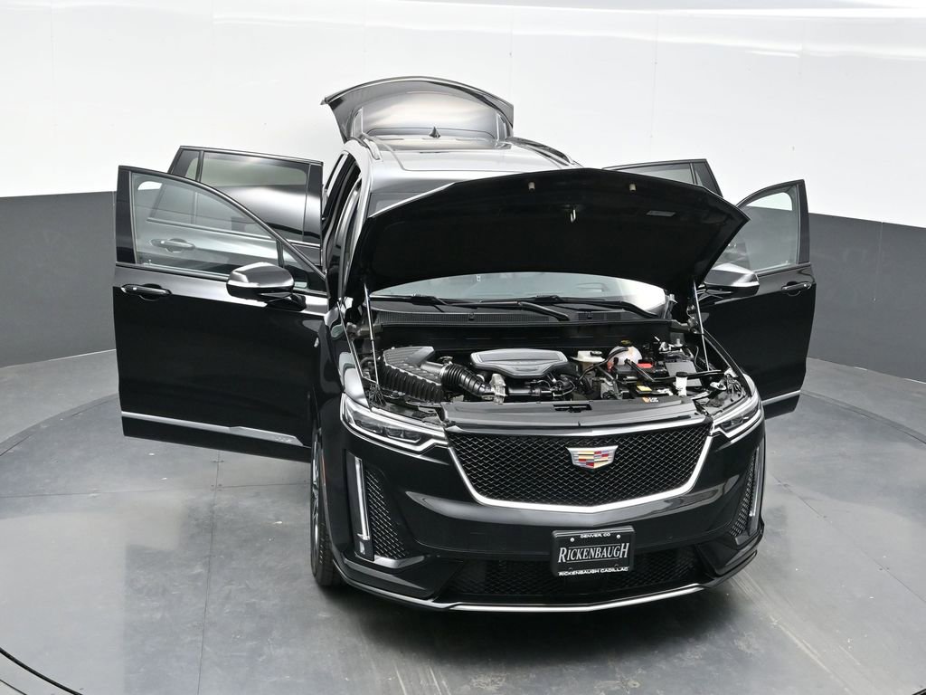 Certified 2025 Cadillac XT6 Sport w/ Platinum Package AWD/4WD image 37