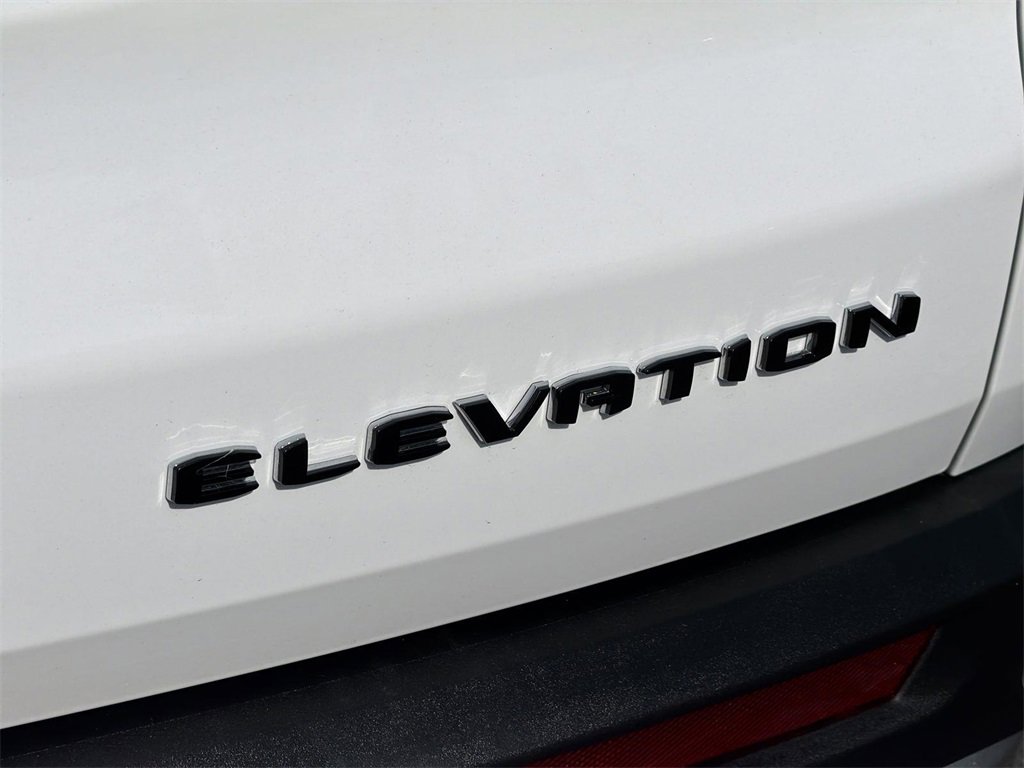 Used 2025 GMC Acadia Elevation image 29