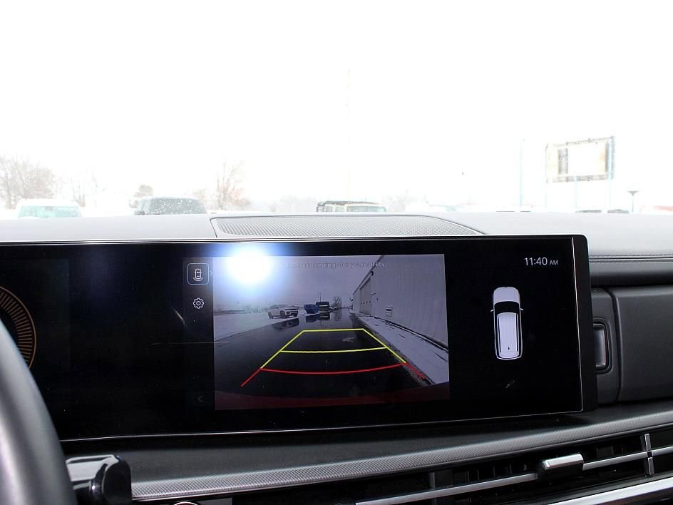 Used 2025 Hyundai Santa Fe SEL FWD image 22