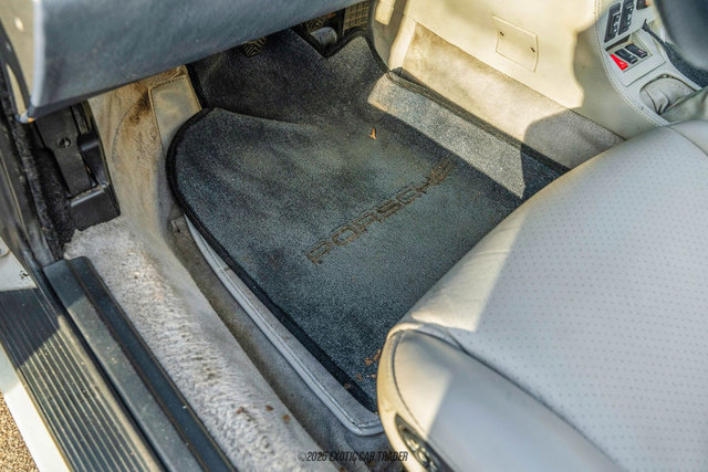 Used 1996 Porsche 911 Carrera image 40