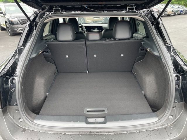 New 2025 Nissan Kicks SR image 12