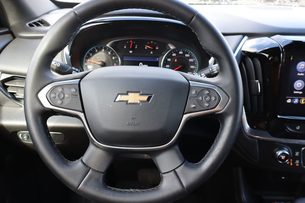 Used 2023 Chevrolet Traverse LT image 6