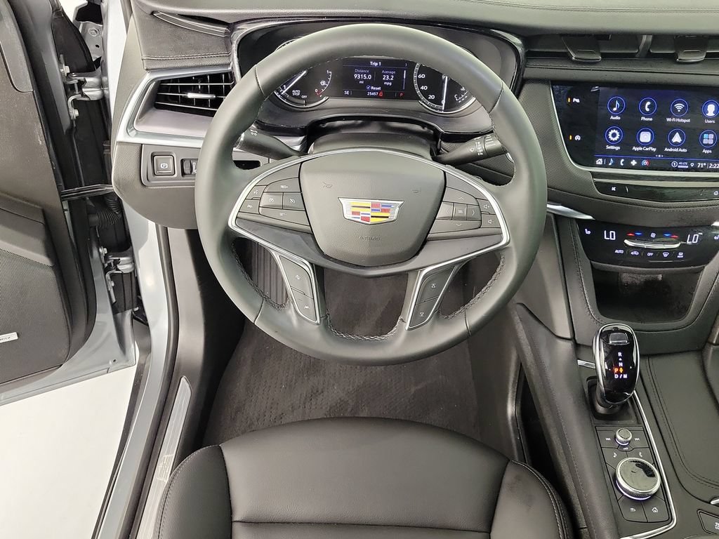 Certified 2024 Cadillac XT5 Luxury FWD image 16