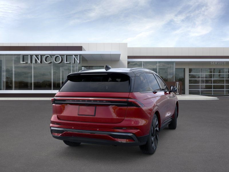 New 2026 Lincoln Nautilus Reserve w/ Jet Appearance Package AWD/4WD image 8