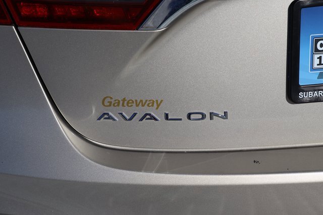 Used 2016 Toyota Avalon Limited image 46