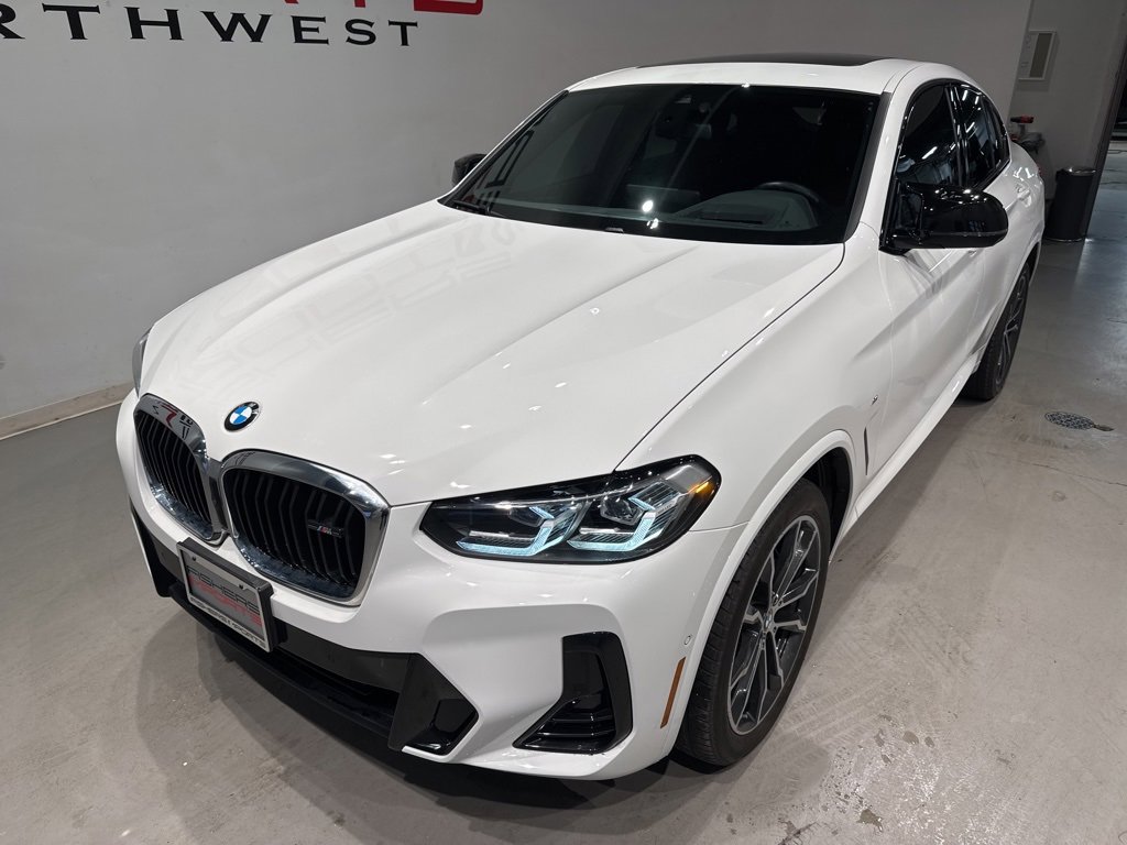 Used 2024 BMW X4 M40i w/ Premium Enhanced Package image 9