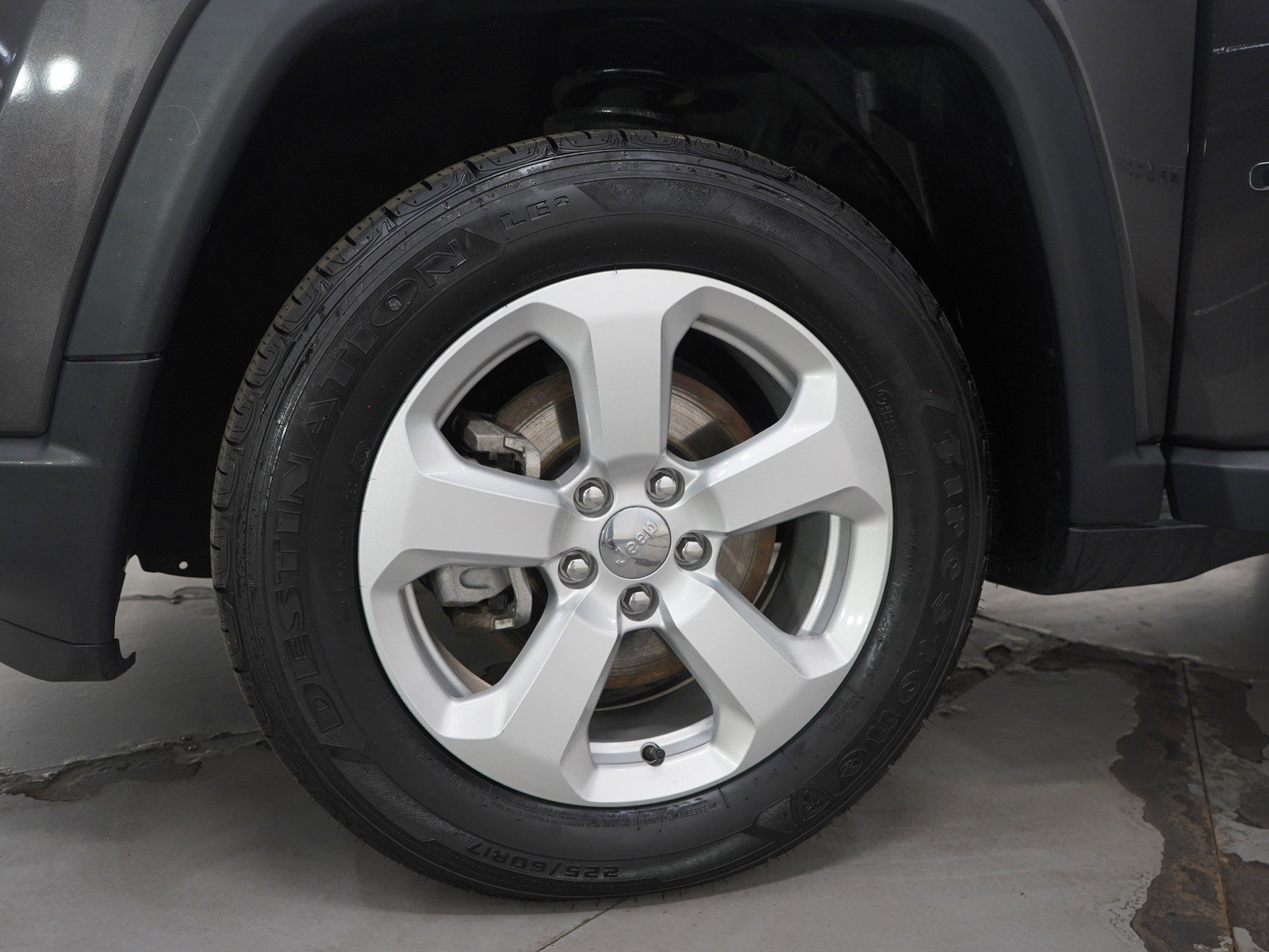 Used 2018 Jeep Compass Latitude w/ Popular Equipment Group image 29