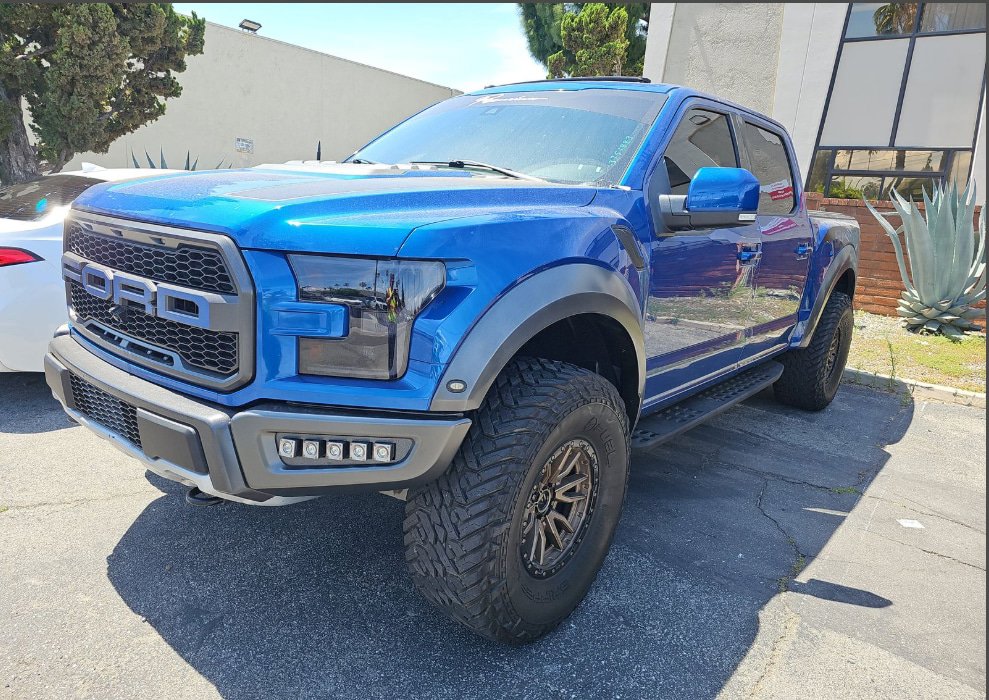 Used 2018 Ford F150 Raptor w/ Equipment Group 802A Luxury AWD/4WD image 1