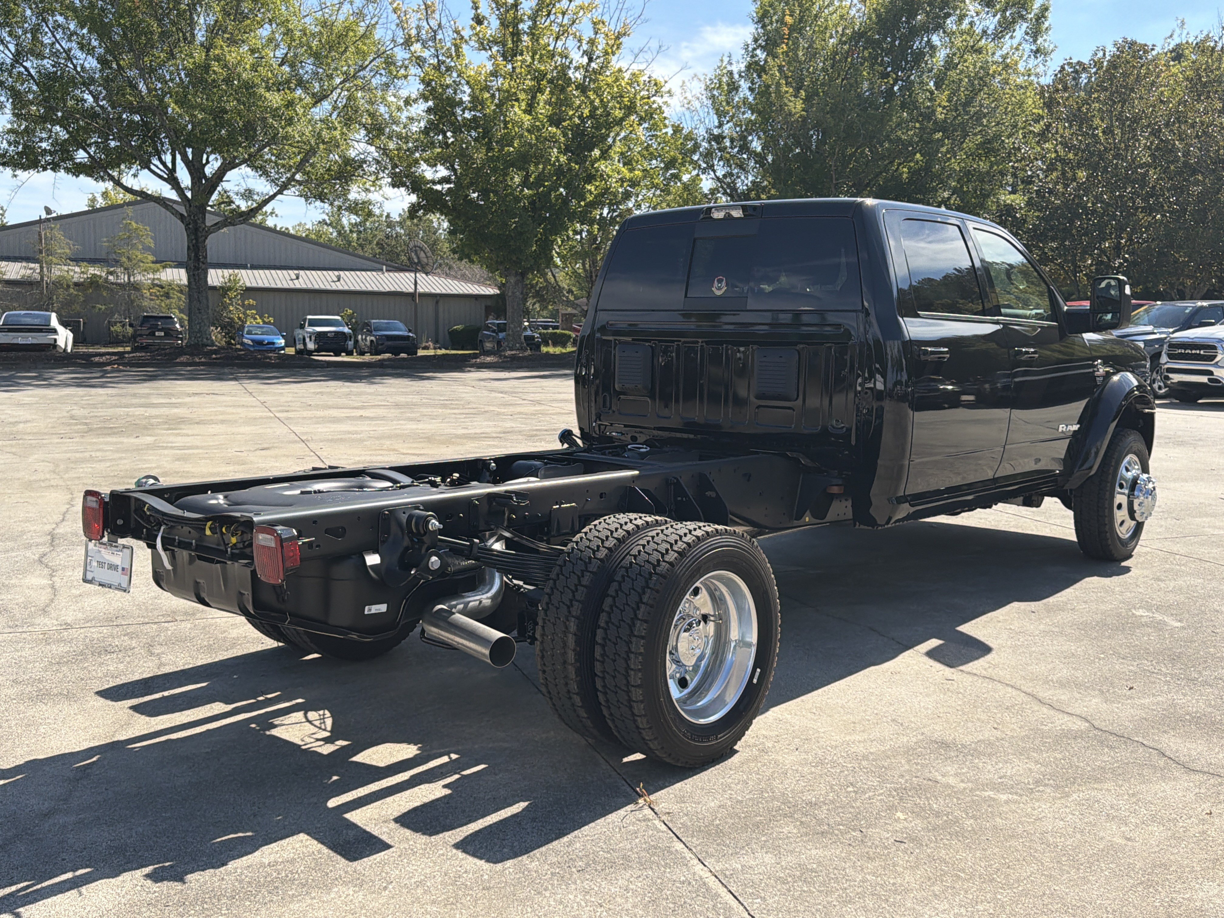 New 2027 RAM 5500 4x4 Crew Cab image 7