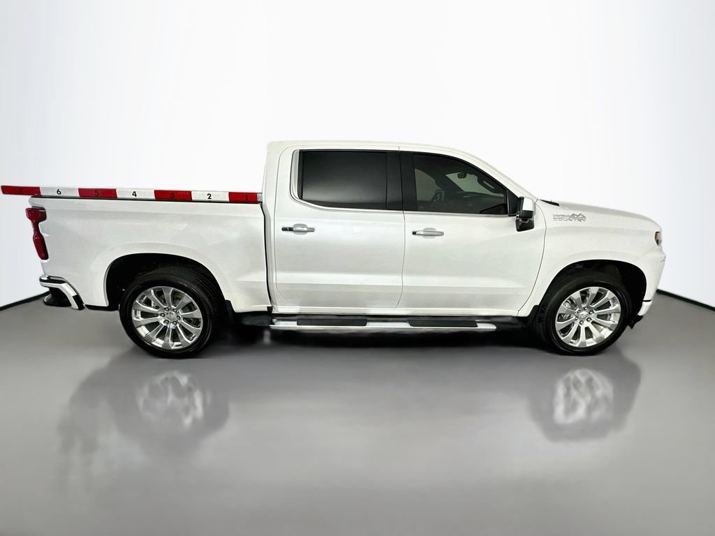 Used 2022 Chevrolet Silverado 1500 High Country w/ Technology Package AWD/4WD image 8