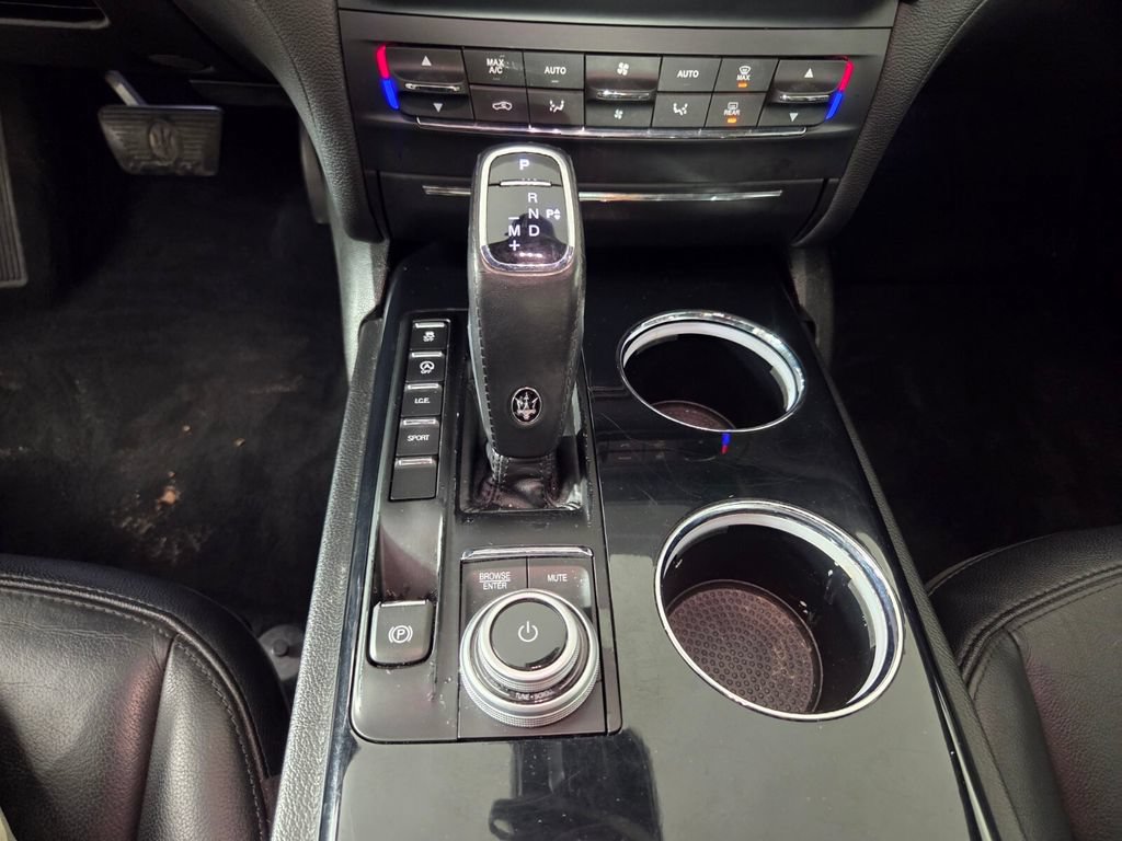 Used 2022 Maserati Ghibli Modena RWD image 14