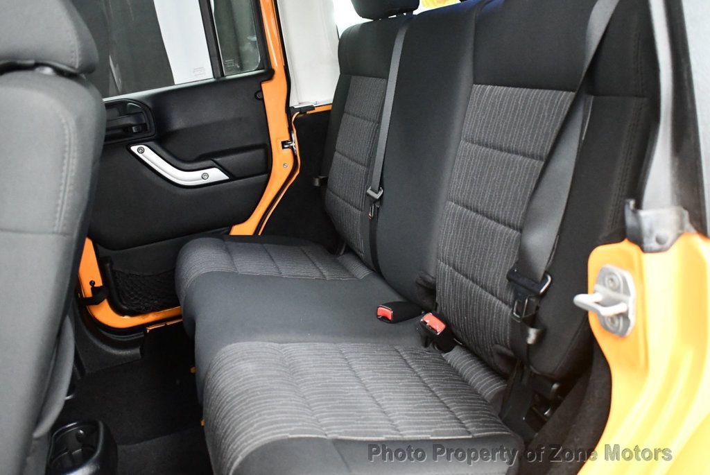 Used 2012 Jeep Wrangler Unlimited Sahara AWD/4WD image 21