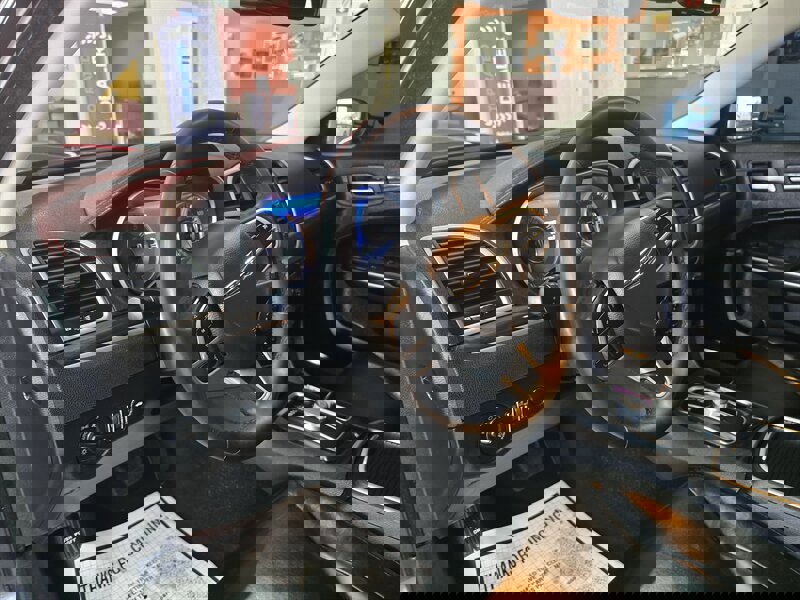 Used 2022 Chrysler 300 Touring L image 8