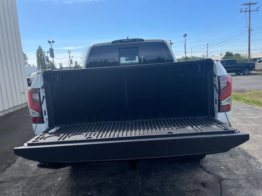 Used 2024 Nissan Titan PRO-4X w/ Pro-4x Convenience Package AWD/4WD image 27