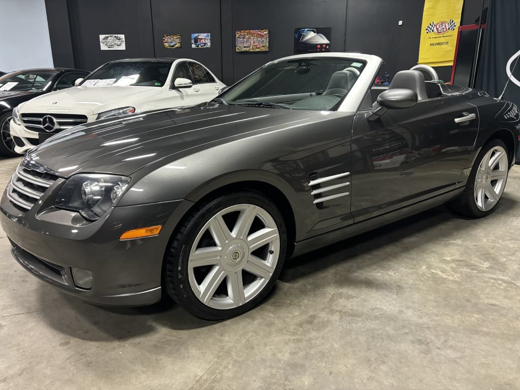 Used 2005 Chrysler Crossfire Limited RWD image 1