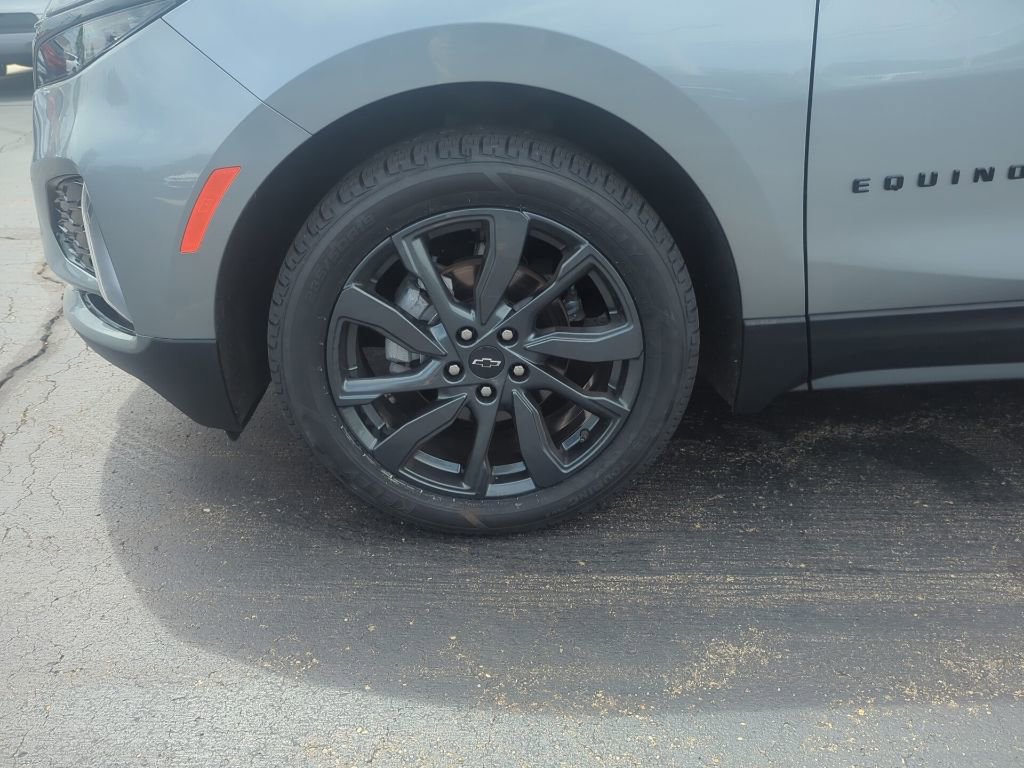 Certified 2024 Chevrolet Equinox RS FWD image 13