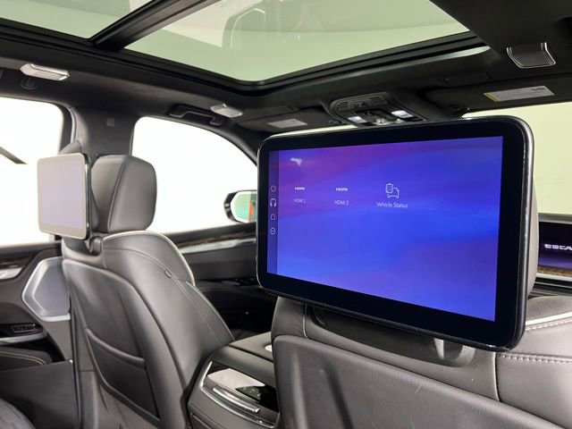 Used 2025 Cadillac Escalade ESV Sport Platinum image 12