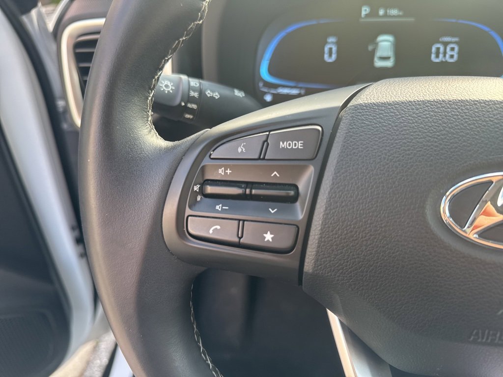 Used 2025 Hyundai Venue SEL image 28