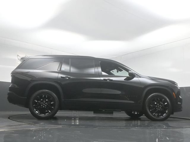 New 2026 Chevrolet Traverse LT w/ Midnight/Sport Edition FWD image 32