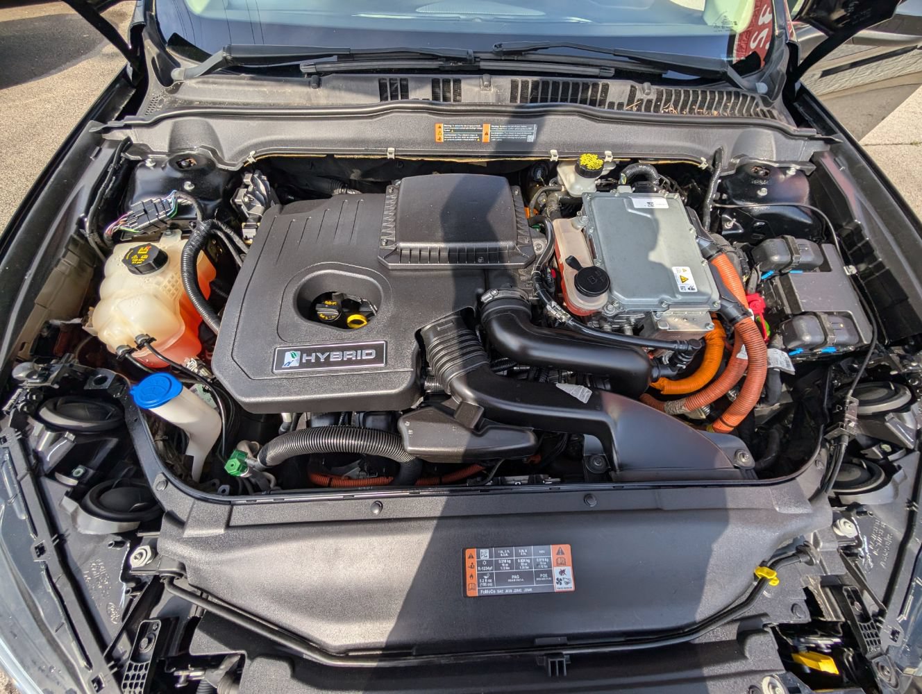 Used 2017 Ford Fusion SE FWD image 11