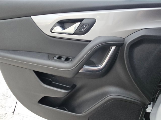 Used 2025 Chevrolet Blazer LT image 14