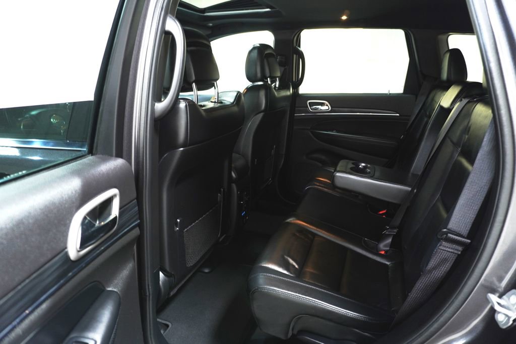 Used 2020 Jeep Grand Cherokee Limited w/ Premium Lighting Group image 13