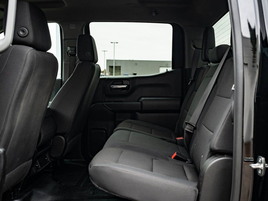 Used 2024 Chevrolet Silverado 1500 W/T w/ WT Value Package AWD/4WD image 38