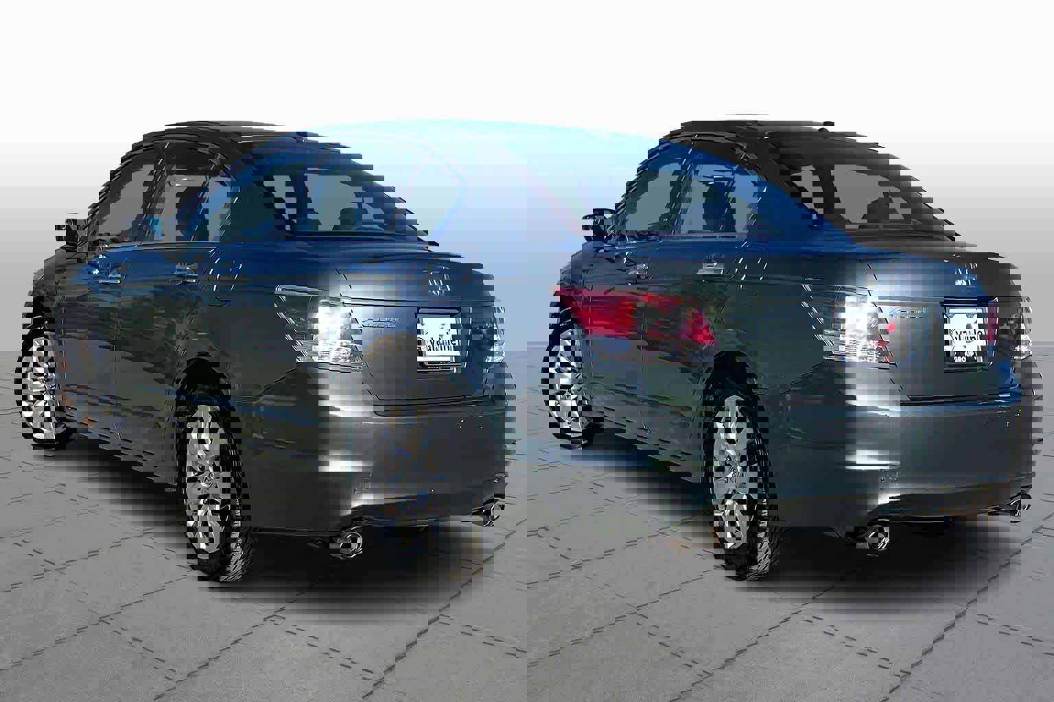 Used 2010 Honda Accord EX-L image 11