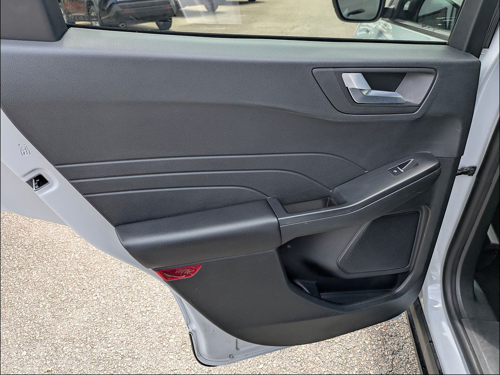 Used 2025 Ford Escape ST-Line FWD image 25