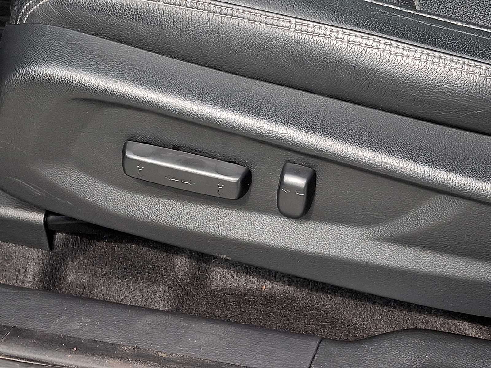 Used 2019 Honda HR-V Touring image 11