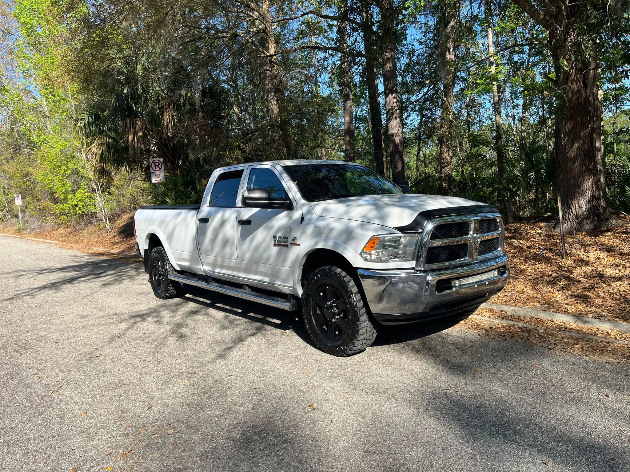 Used 2017 RAM 3500 Tradesman w/ Chrome Appearance Group image 4