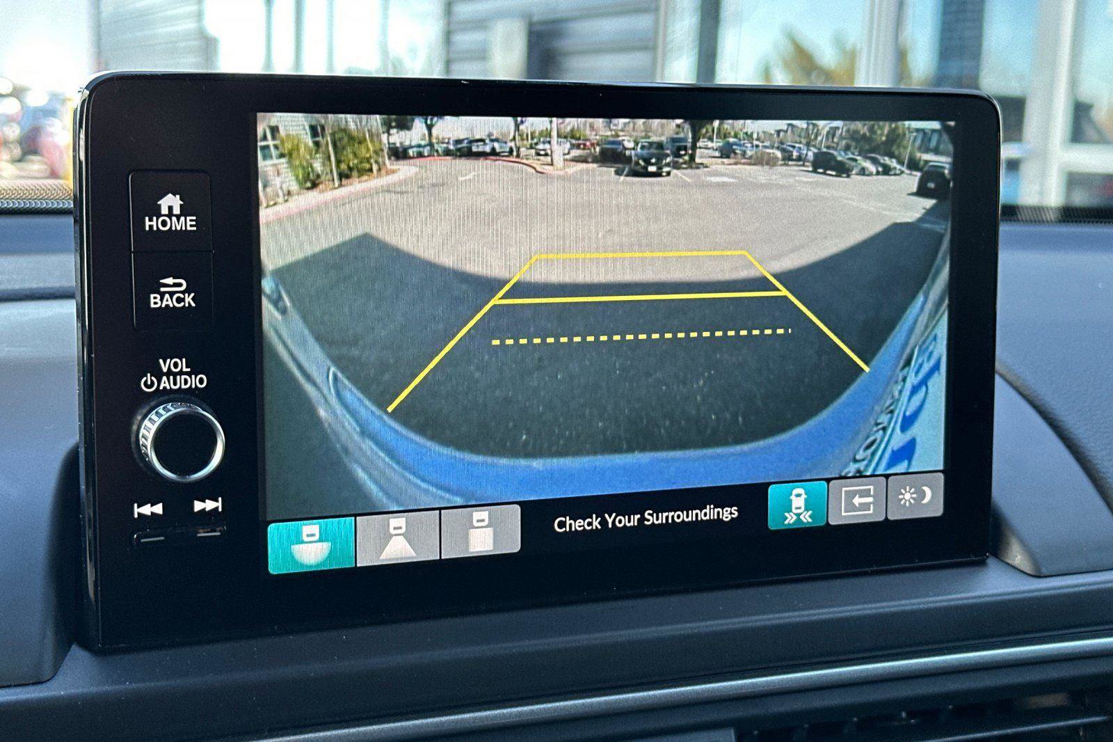 New 2025 Honda Pilot Touring image 18