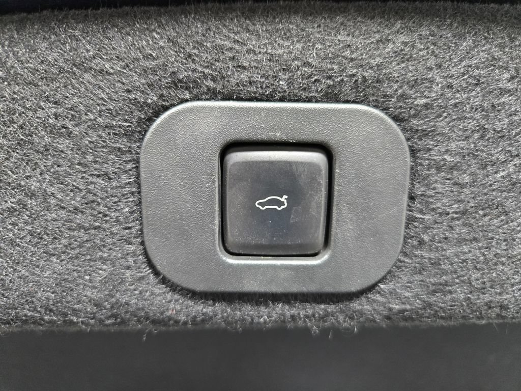 Used 2017 Lincoln Continental Reserve w/ Climate Package AWD/4WD image 46